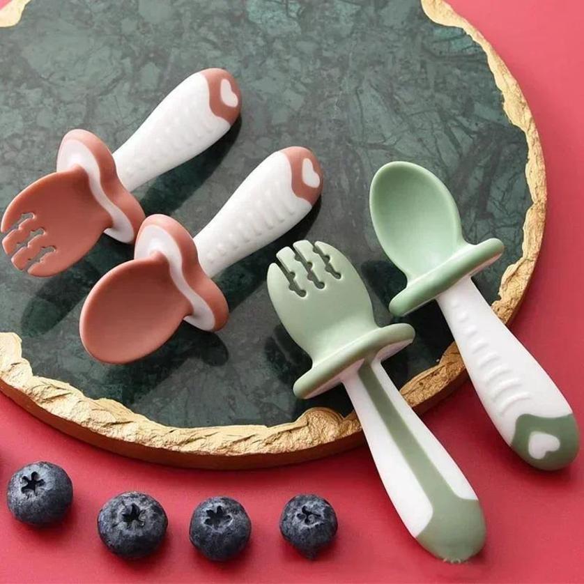 Weaning Spoon Set - Set Peralatan Makan Anak Silikon Garpu